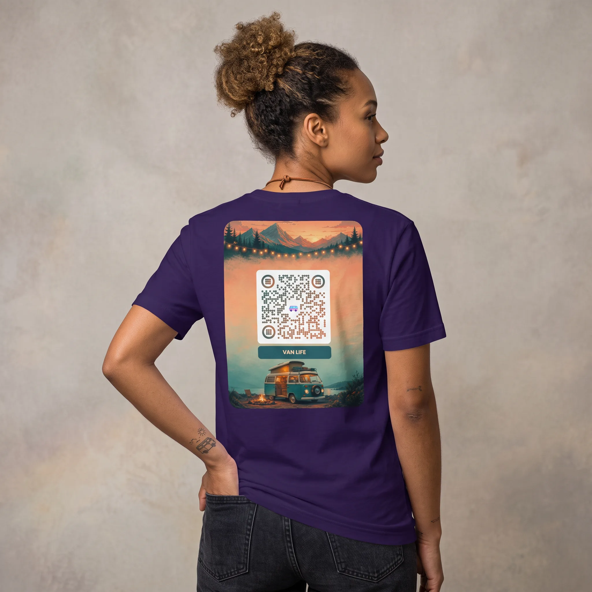T-shirt QR Code Personnalisé — Bella+Canvas 3001 – Violet
