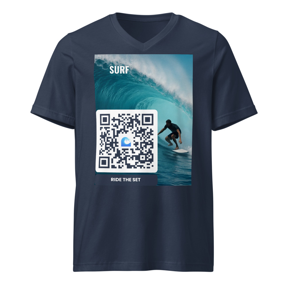 T-shirt col V QR code personnalisé — look casual chic